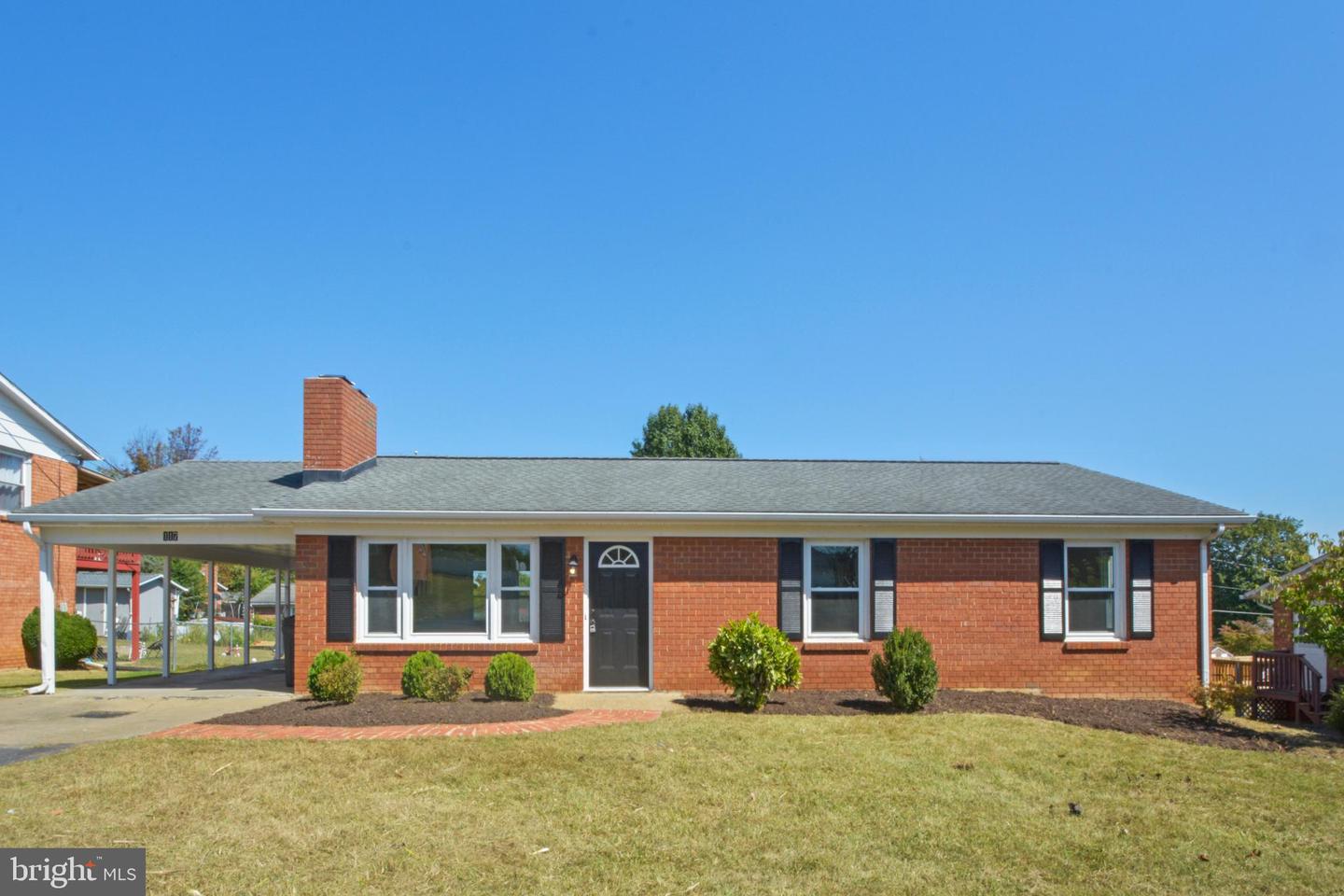 117 RIVER VIEW DR, VERONA, Virginia 24482, 3 Bedrooms Bedrooms, 5 Rooms Rooms,2 BathroomsBathrooms,Residential,For sale,117 RIVER VIEW DR,VAAG2002662 MLS # VAAG2002662