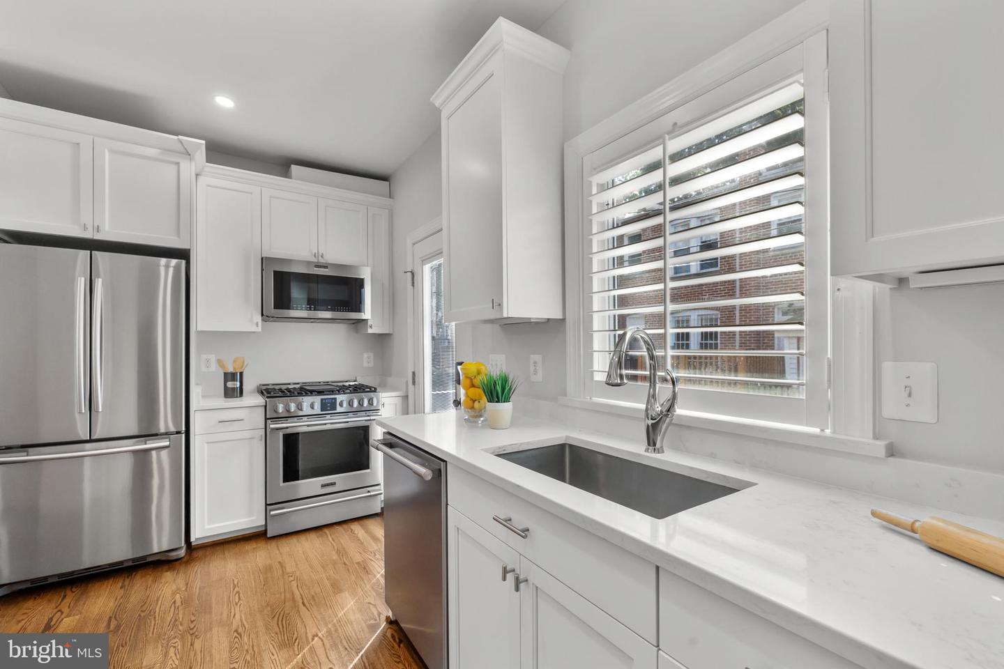 760 HOBART PL NW, WASHINGTON, District Of Columbia 20001, 3 Bedrooms Bedrooms, ,2 BathroomsBathrooms,Residential,For sale,760 HOBART PL NW,DCDC2223492 MLS # DCDC2223492