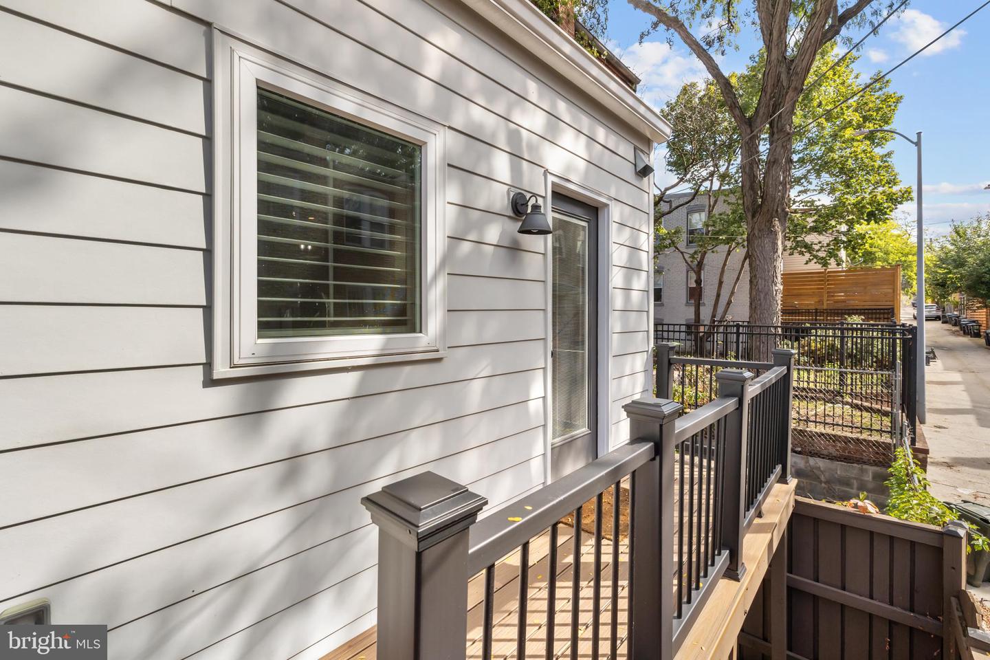 760 HOBART PL NW, WASHINGTON, District Of Columbia 20001, 3 Bedrooms Bedrooms, ,2 BathroomsBathrooms,Residential,For sale,760 HOBART PL NW,DCDC2223492 MLS # DCDC2223492