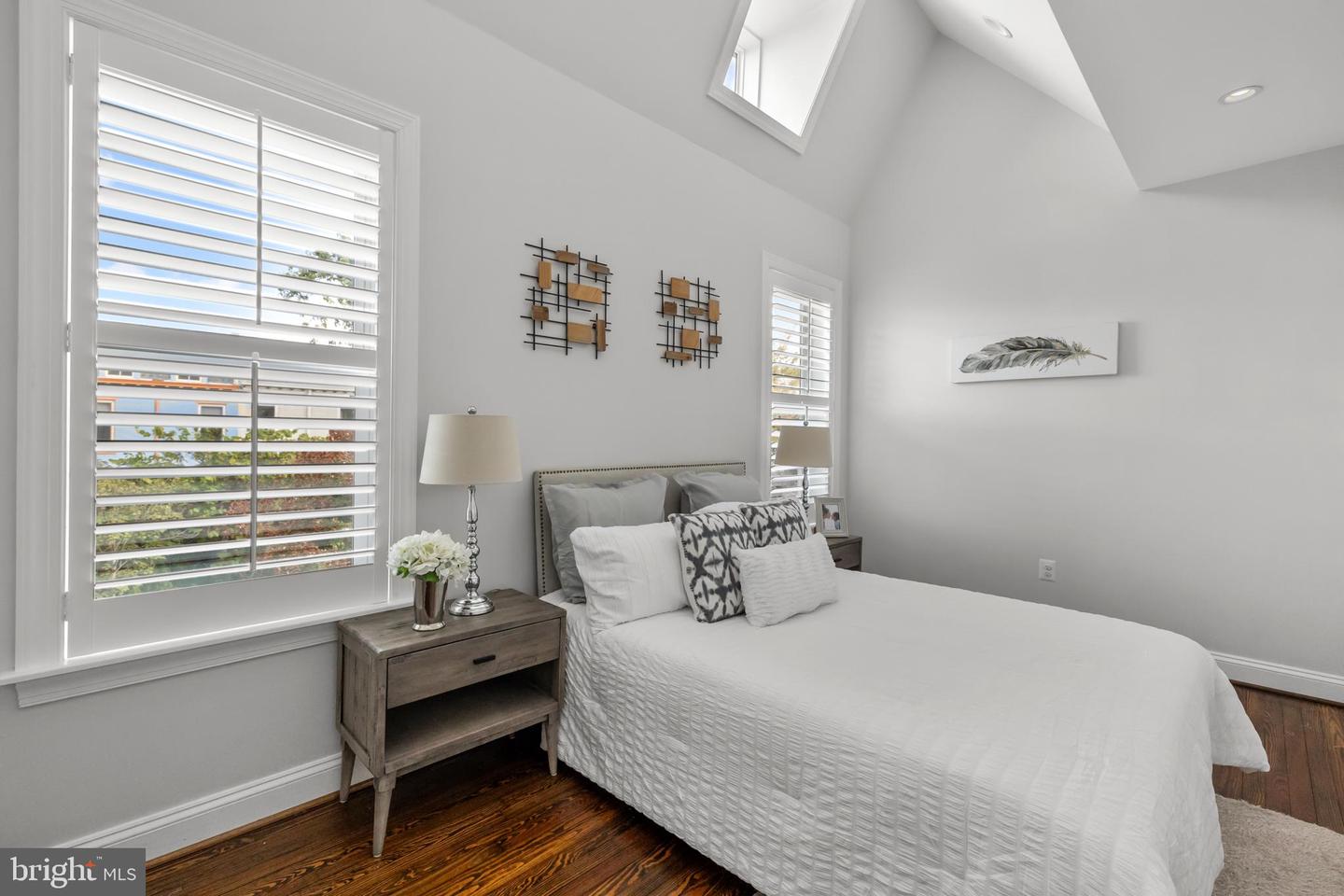 760 HOBART PL NW, WASHINGTON, District Of Columbia 20001, 3 Bedrooms Bedrooms, ,2 BathroomsBathrooms,Residential,For sale,760 HOBART PL NW,DCDC2223492 MLS # DCDC2223492