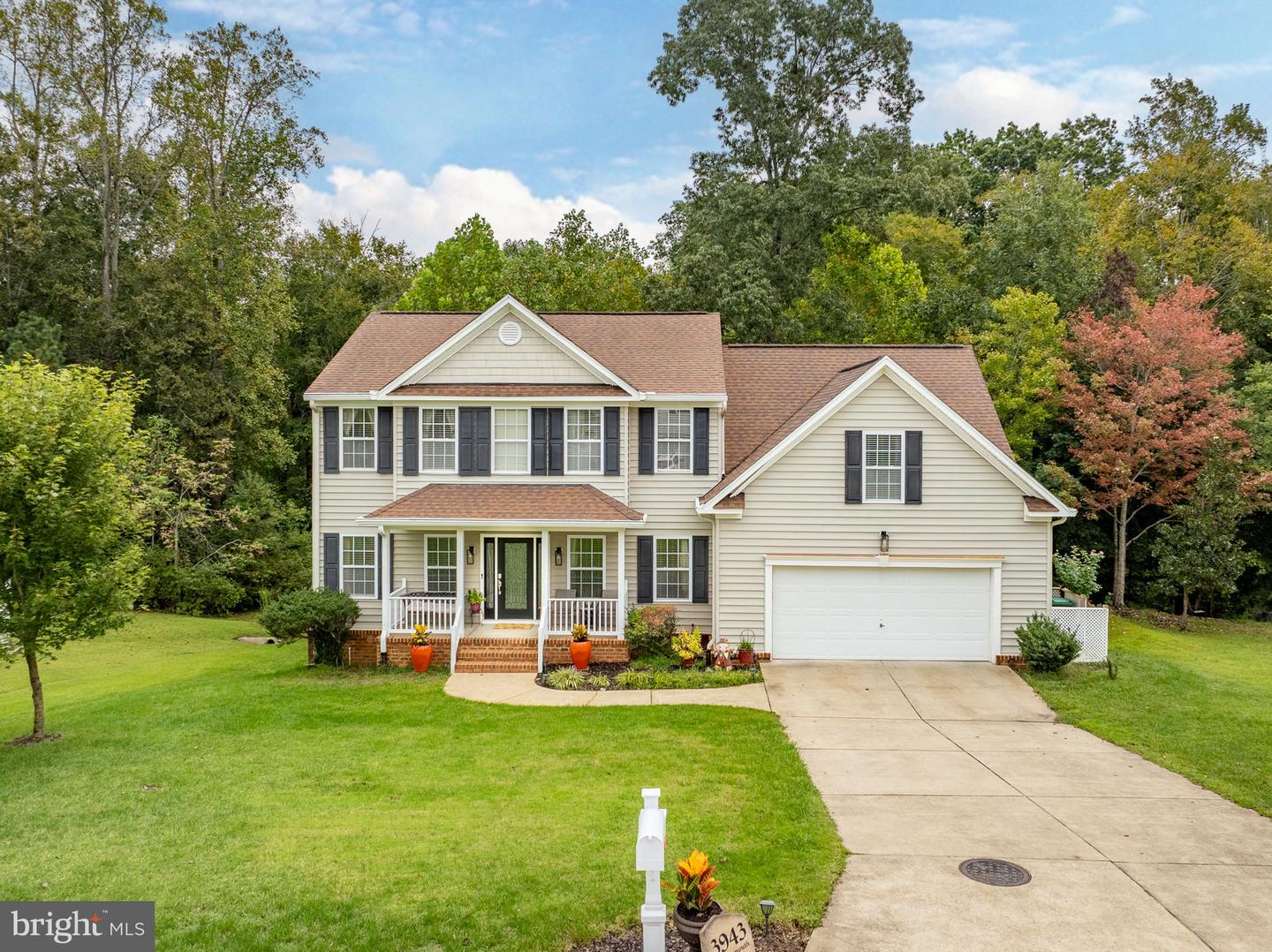 3943 BOURNEMOUTH BND, WILLIAMSBURG, Virginia 23188, 5 Bedrooms Bedrooms, 13 Rooms Rooms,4 BathroomsBathrooms,Residential,For sale,3943 BOURNEMOUTH BND,VAJC2000530 MLS # VAJC2000530
