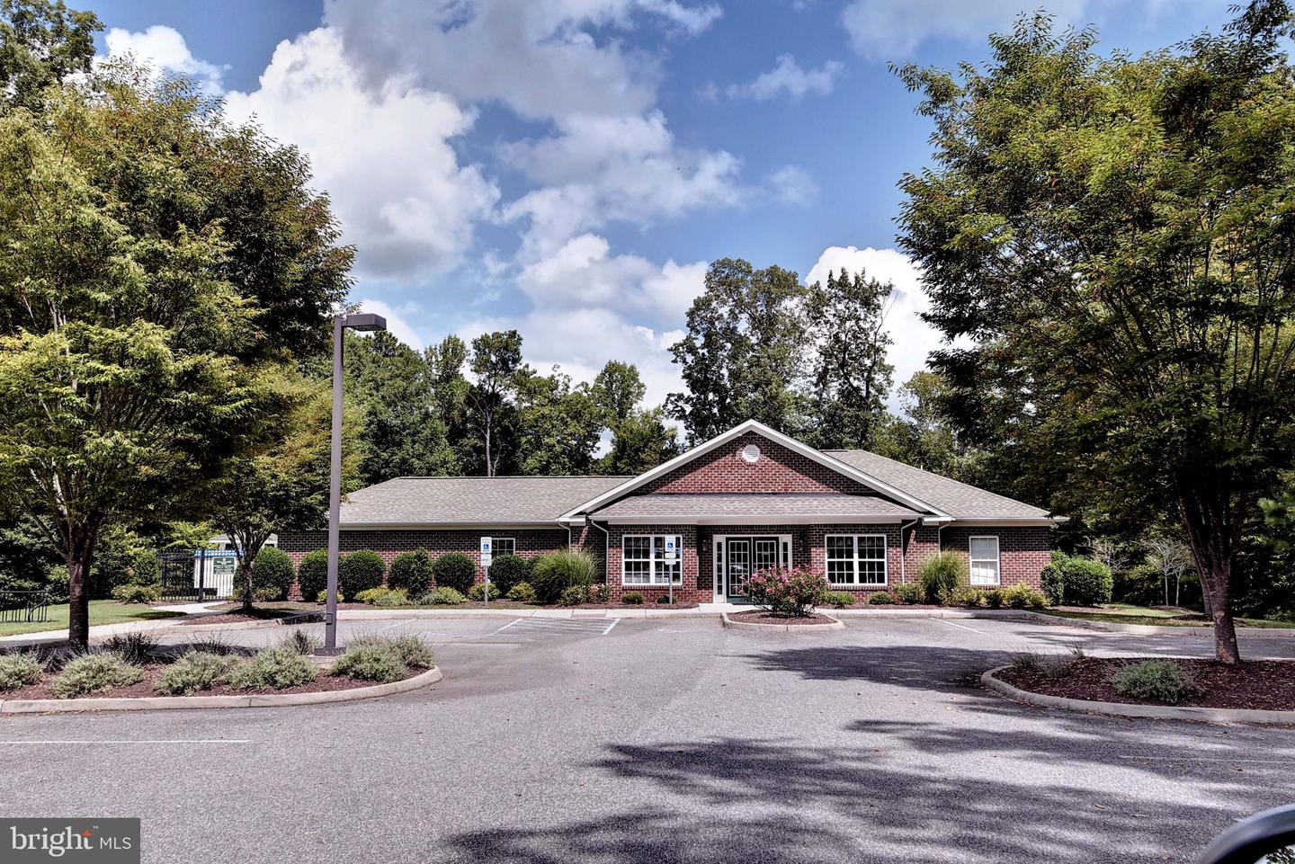 3943 BOURNEMOUTH BND, WILLIAMSBURG, Virginia 23188, 5 Bedrooms Bedrooms, 13 Rooms Rooms,4 BathroomsBathrooms,Residential,For sale,3943 BOURNEMOUTH BND,VAJC2000530 MLS # VAJC2000530