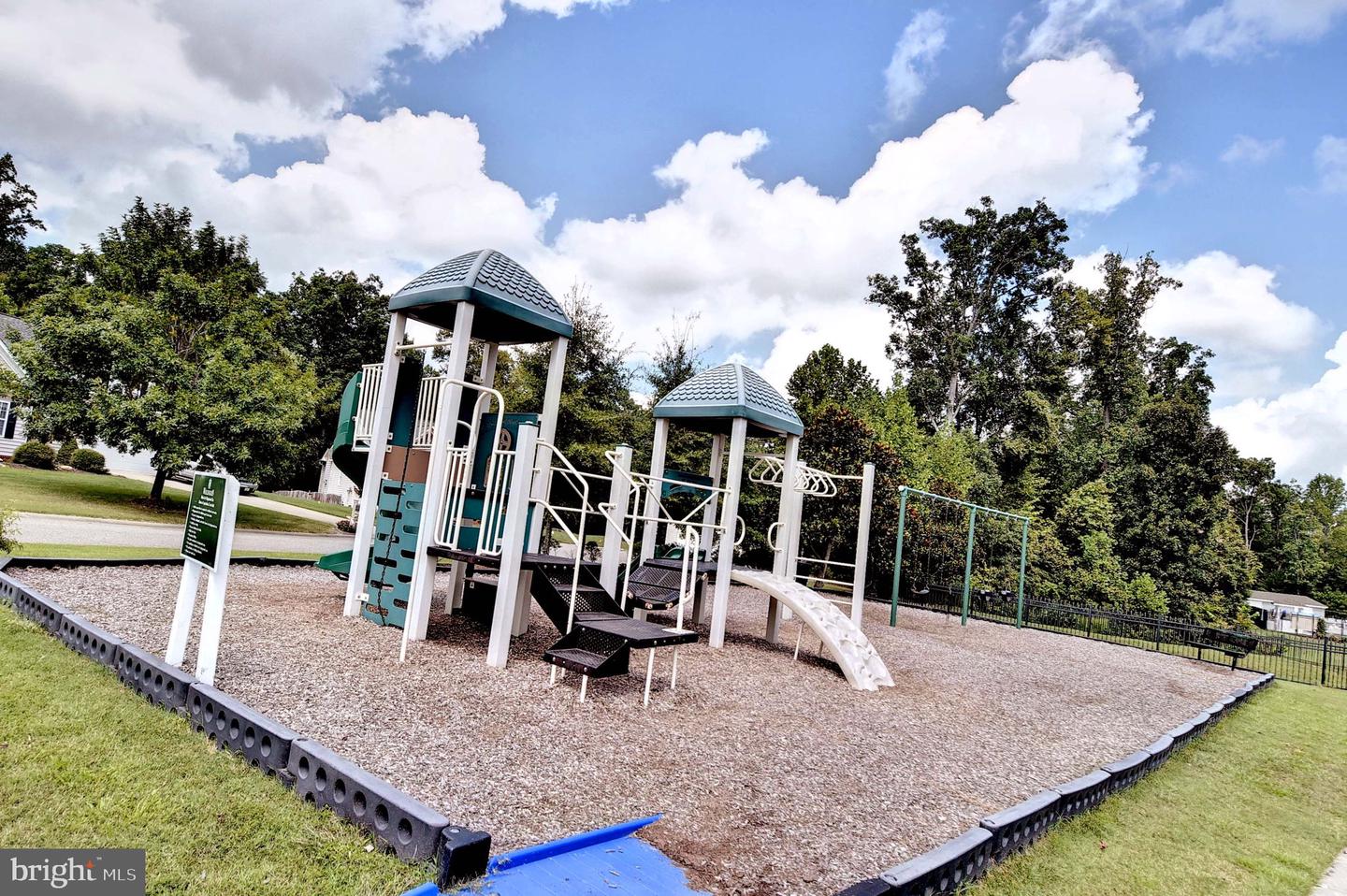 3943 BOURNEMOUTH BND, WILLIAMSBURG, Virginia 23188, 5 Bedrooms Bedrooms, 13 Rooms Rooms,4 BathroomsBathrooms,Residential,For sale,3943 BOURNEMOUTH BND,VAJC2000530 MLS # VAJC2000530