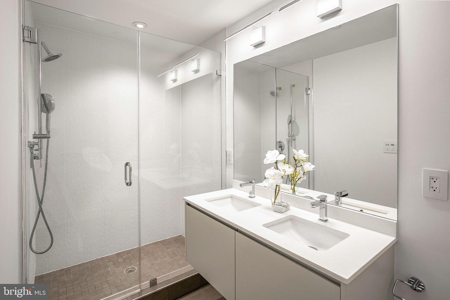 1101 Q ST NW #103, WASHINGTON, District Of Columbia 20009, 2 Bedrooms Bedrooms, ,2 BathroomsBathrooms,Residential,For sale,1101 Q ST NW #103,DCDC2223462 MLS # DCDC2223462