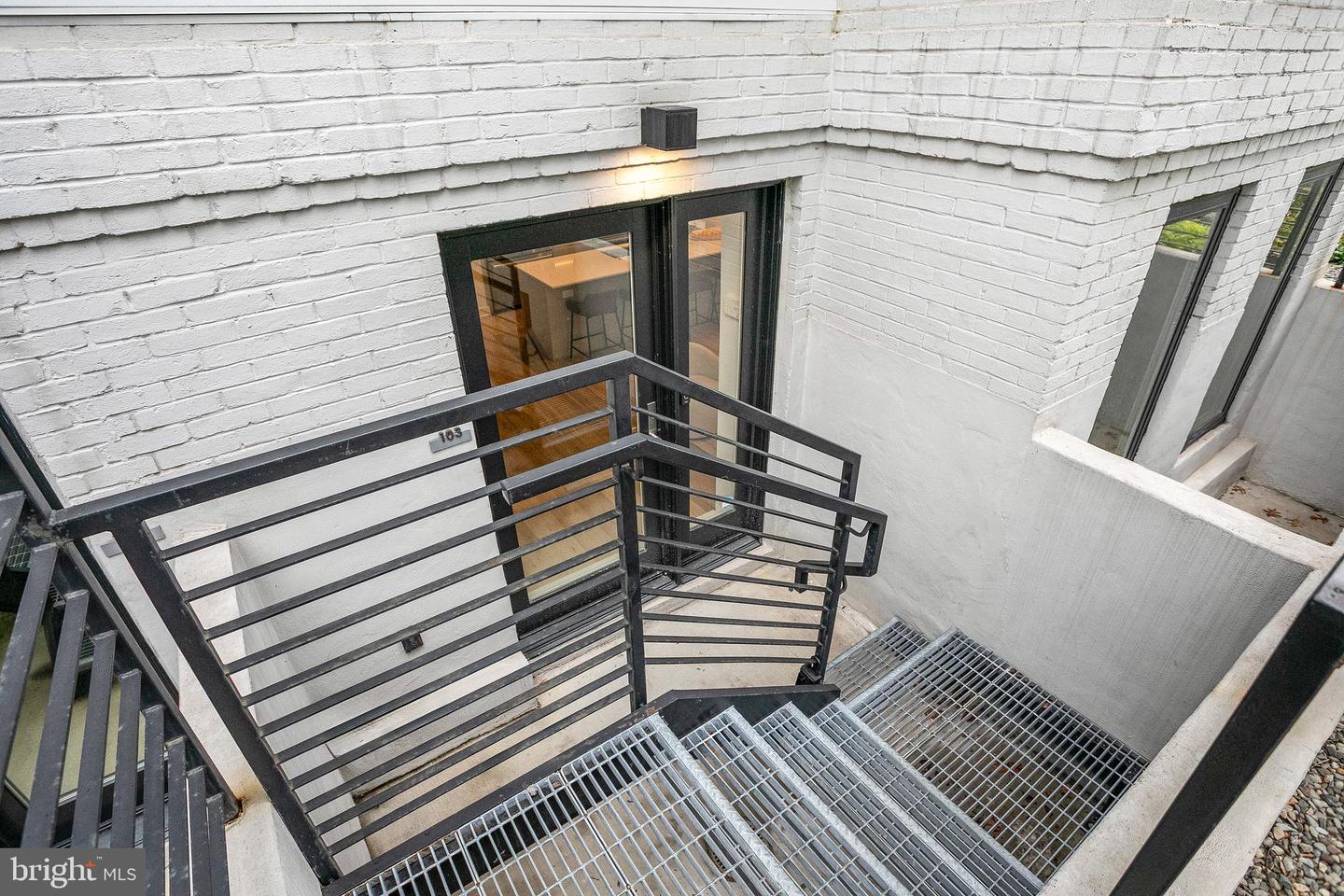 1101 Q ST NW #103, WASHINGTON, District Of Columbia 20009, 2 Bedrooms Bedrooms, ,2 BathroomsBathrooms,Residential,For sale,1101 Q ST NW #103,DCDC2223462 MLS # DCDC2223462