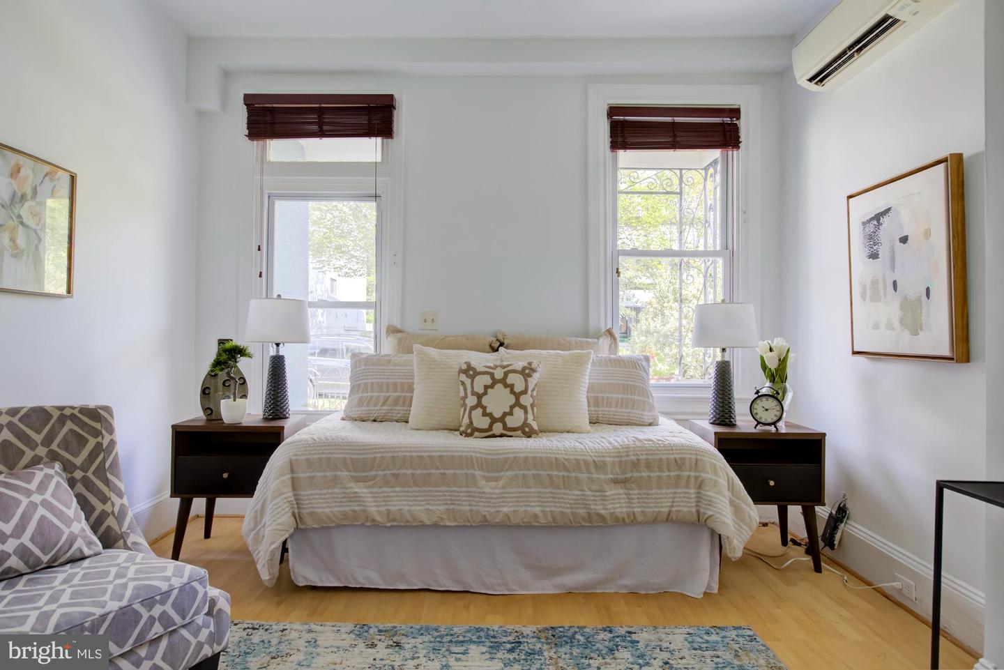 911 INDEPENDENCE AVE SE, WASHINGTON, District Of Columbia 20003, 3 Bedrooms Bedrooms, ,2 BathroomsBathrooms,Residential,For sale,911 INDEPENDENCE AVE SE,DCDC2223504 MLS # DCDC2223504 911 INDEPENDENCE AVE SE, WASHINGTON, District Of Columbia 20003, 3 Bedrooms Bedrooms, ,2 BathroomsBathrooms,Residential,For sale,911 INDEPENDENCE AVE SE,DCDC2223504 MLS # DCDC2223504