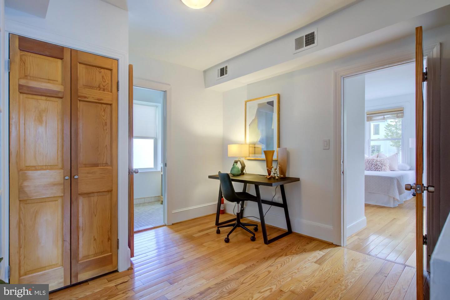 911 INDEPENDENCE AVE SE, WASHINGTON, District Of Columbia 20003, 3 Bedrooms Bedrooms, ,2 BathroomsBathrooms,Residential,For sale,911 INDEPENDENCE AVE SE,DCDC2223504 MLS # DCDC2223504 911 INDEPENDENCE AVE SE, WASHINGTON, District Of Columbia 20003, 3 Bedrooms Bedrooms, ,2 BathroomsBathrooms,Residential,For sale,911 INDEPENDENCE AVE SE,DCDC2223504 MLS # DCDC2223504