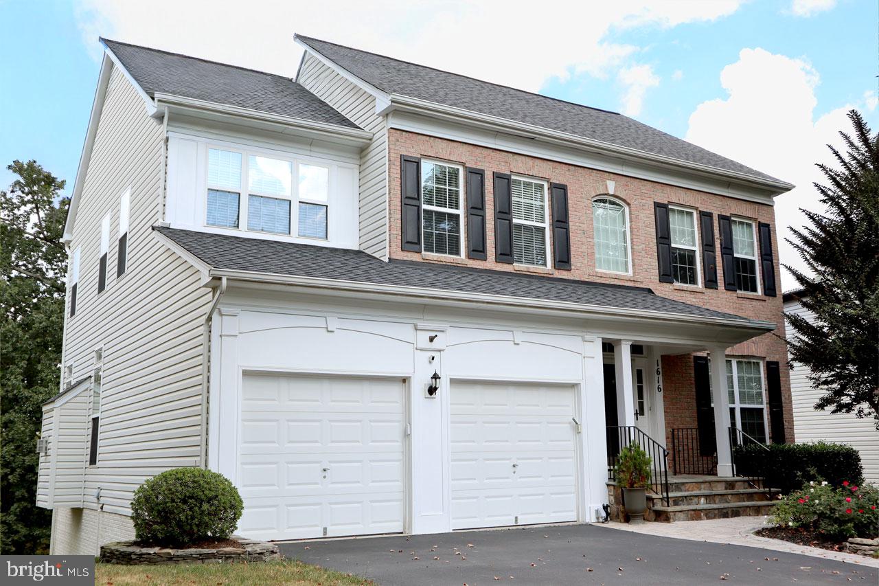 1616 CHICKASAW PL NE, LEESBURG, Virginia 20176, 5 Bedrooms Bedrooms, ,3 BathroomsBathrooms,Residential,For sale,1616 CHICKASAW PL NE,VALO2107300 MLS # VALO2107300