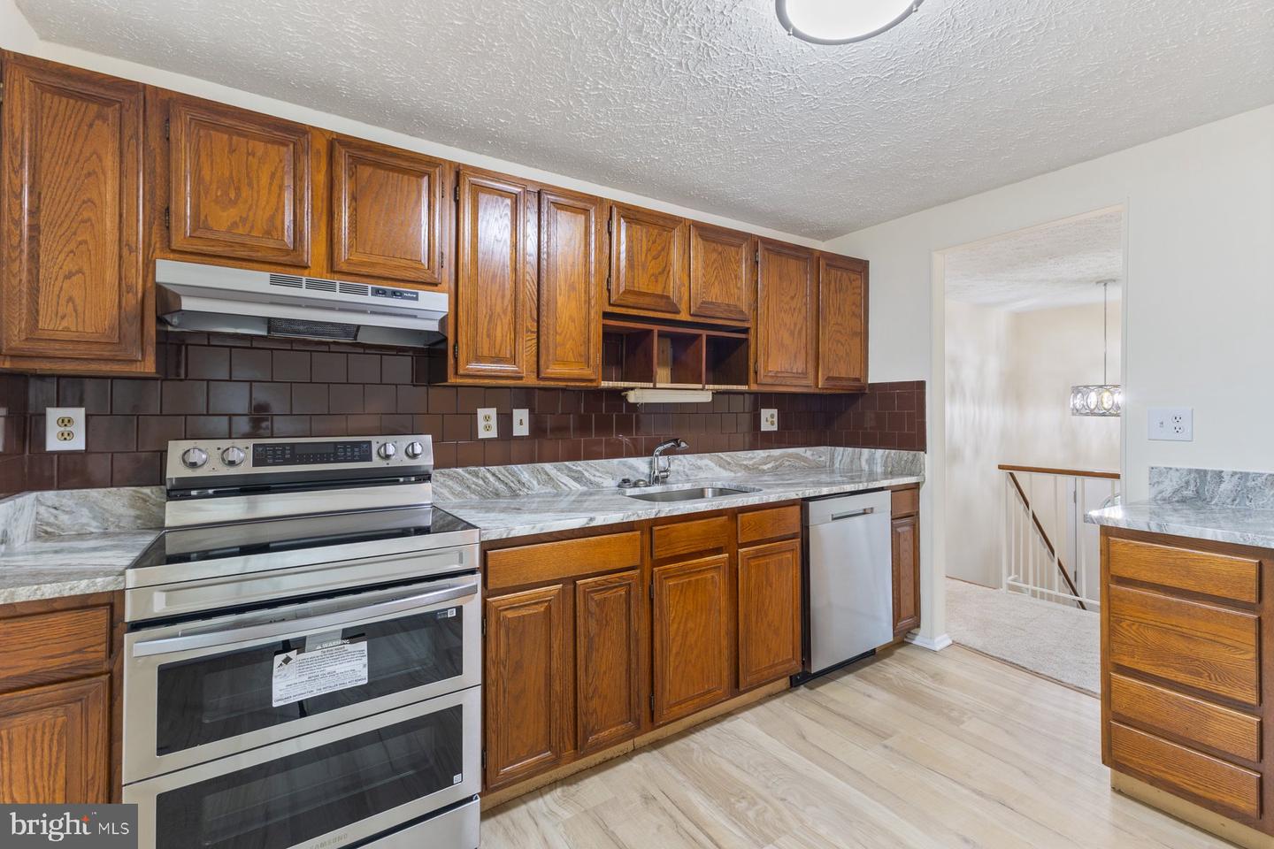 8011 TREASURE TREE CT, SPRINGFIELD, Virginia 22153, 3 Bedrooms Bedrooms, 6 Rooms Rooms,2 BathroomsBathrooms,Residential,For sale,8011 TREASURE TREE CT,VAFX2268528 MLS # VAFX2268528