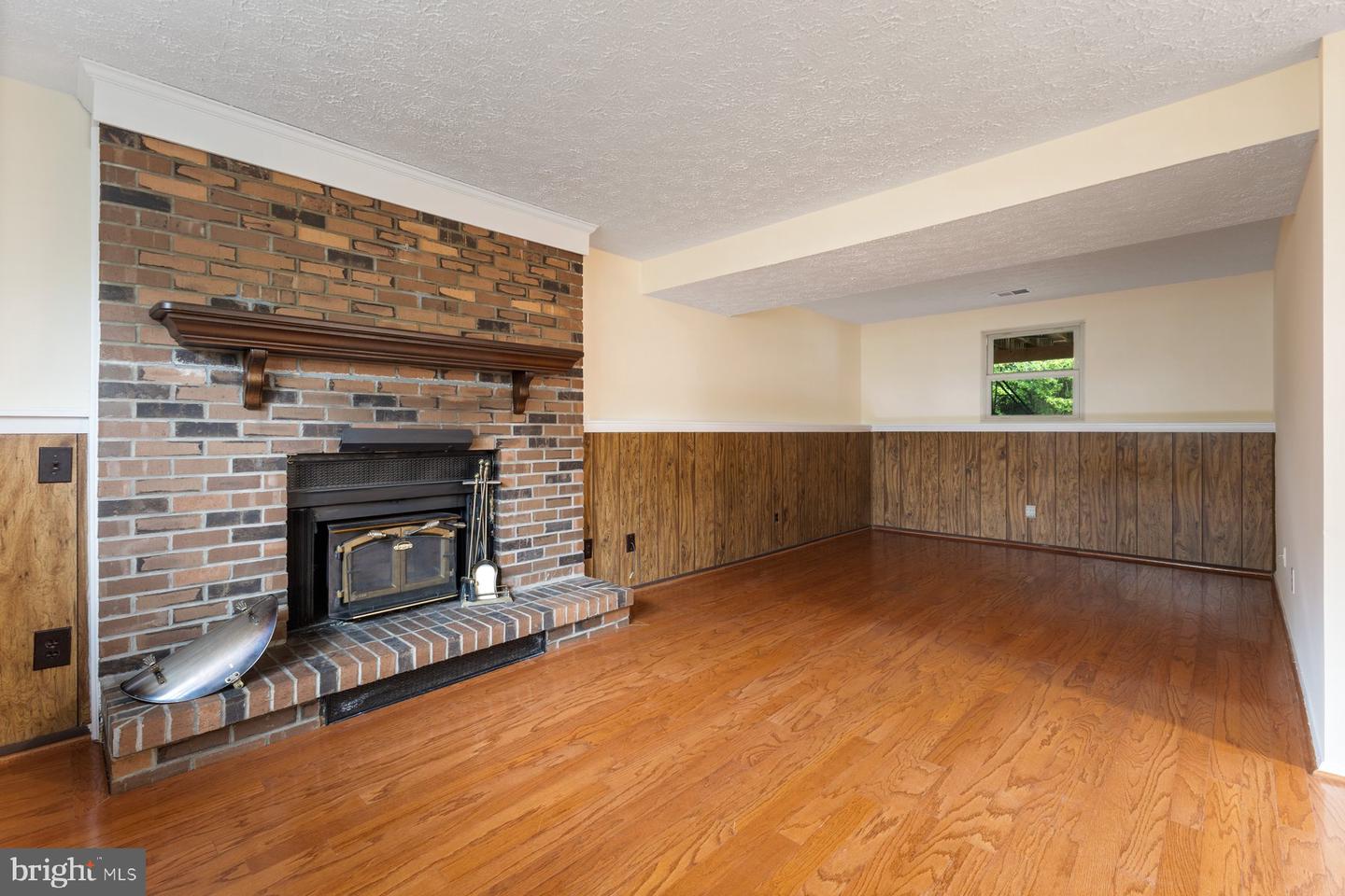 8011 TREASURE TREE CT, SPRINGFIELD, Virginia 22153, 3 Bedrooms Bedrooms, 6 Rooms Rooms,2 BathroomsBathrooms,Residential,For sale,8011 TREASURE TREE CT,VAFX2268528 MLS # VAFX2268528