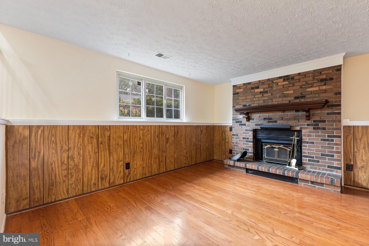 8011 TREASURE TREE CT, SPRINGFIELD, Virginia 22153, 3 Bedrooms Bedrooms, 6 Rooms Rooms,2 BathroomsBathrooms,Residential,For sale,8011 TREASURE TREE CT,VAFX2268528 MLS # VAFX2268528