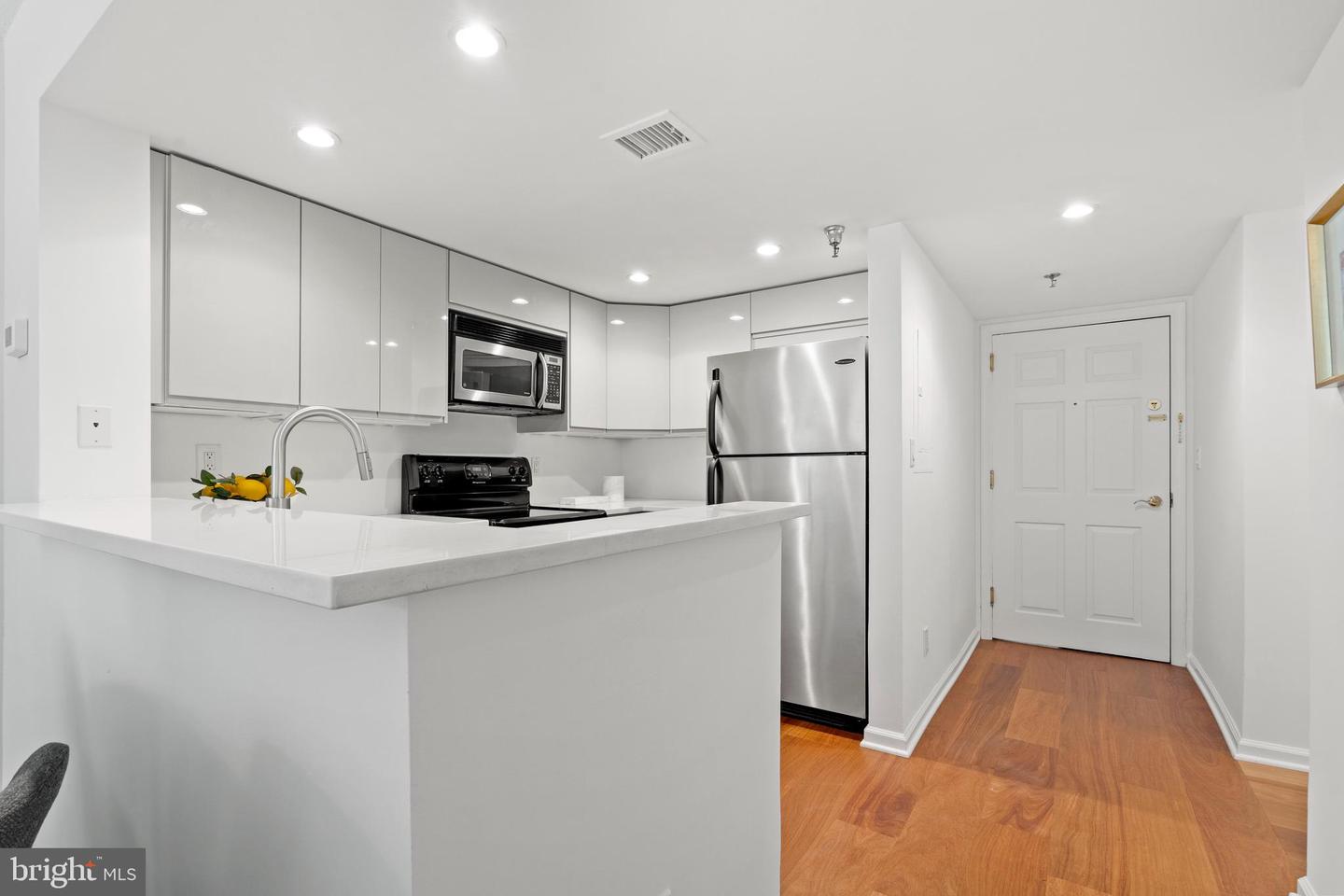 801 PENNSYLVANIA AVE NW #1125, WASHINGTON, District Of Columbia 20004, 1 Bedroom Bedrooms, ,1 BathroomBathrooms,Residential,For sale,801 PENNSYLVANIA AVE NW #1125,DCDC2223568 MLS # DCDC2223568 801 PENNSYLVANIA AVE NW #1125, WASHINGTON, District Of Columbia 20004, 1 Bedroom Bedrooms, ,1 BathroomBathrooms,Residential,For sale,801 PENNSYLVANIA AVE NW #1125,DCDC2223568 MLS # DCDC2223568