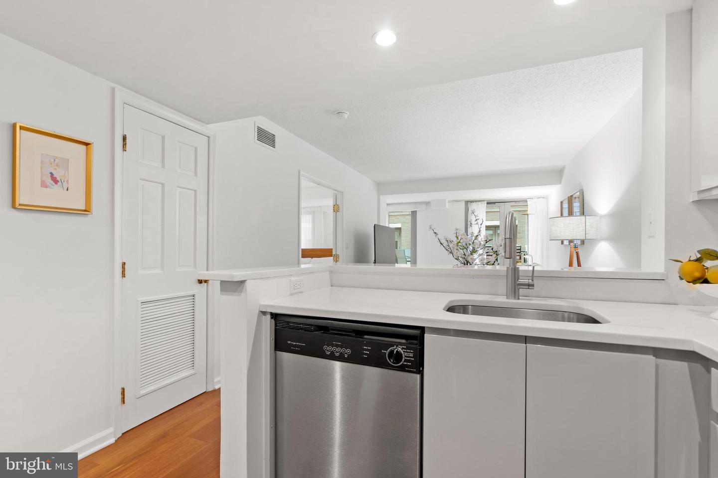 801 PENNSYLVANIA AVE NW #1125, WASHINGTON, District Of Columbia 20004, 1 Bedroom Bedrooms, ,1 BathroomBathrooms,Residential,For sale,801 PENNSYLVANIA AVE NW #1125,DCDC2223568 MLS # DCDC2223568 801 PENNSYLVANIA AVE NW #1125, WASHINGTON, District Of Columbia 20004, 1 Bedroom Bedrooms, ,1 BathroomBathrooms,Residential,For sale,801 PENNSYLVANIA AVE NW #1125,DCDC2223568 MLS # DCDC2223568