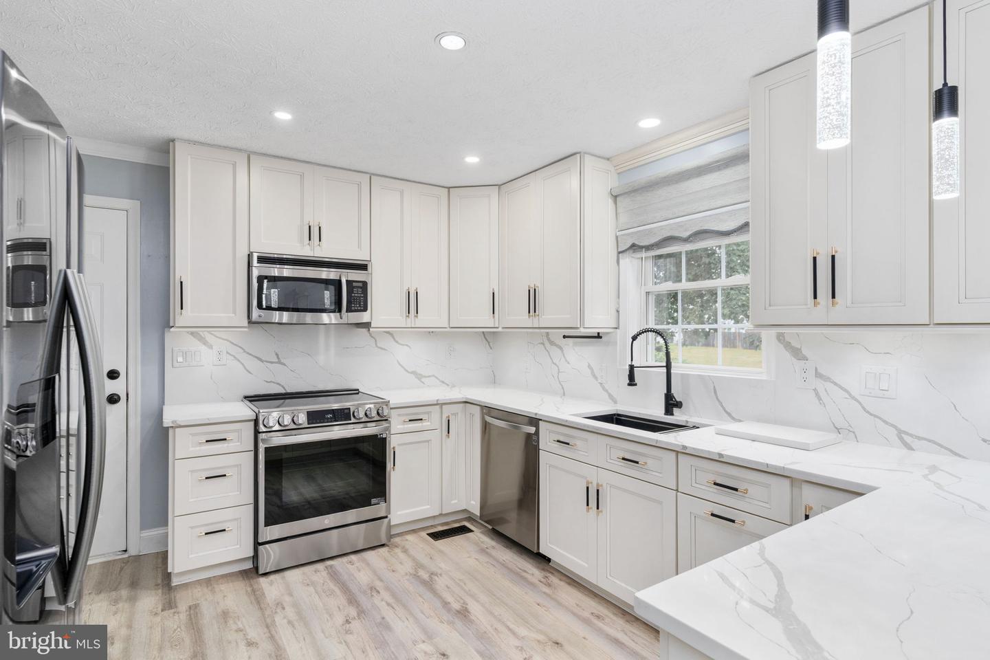 11127 HUNTINGTON MEADOWS LN, FREDERICKSBURG, Virginia 22407, 4 Bedrooms Bedrooms, ,3 BathroomsBathrooms,Residential,For sale,11127 HUNTINGTON MEADOWS LN,VASP2036402 MLS # VASP2036402
