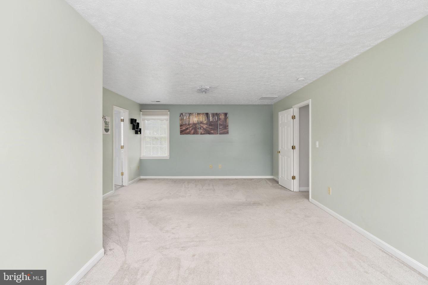 11127 HUNTINGTON MEADOWS LN, FREDERICKSBURG, Virginia 22407, 4 Bedrooms Bedrooms, ,3 BathroomsBathrooms,Residential,For sale,11127 HUNTINGTON MEADOWS LN,VASP2036402 MLS # VASP2036402