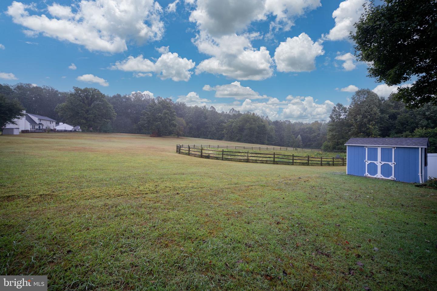 11127 HUNTINGTON MEADOWS LN, FREDERICKSBURG, Virginia 22407, 4 Bedrooms Bedrooms, ,3 BathroomsBathrooms,Residential,For sale,11127 HUNTINGTON MEADOWS LN,VASP2036402 MLS # VASP2036402
