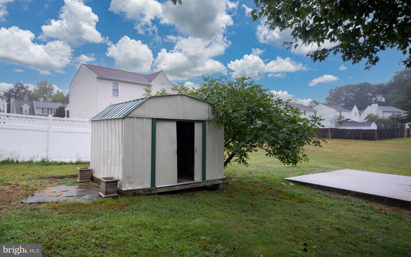 11127 HUNTINGTON MEADOWS LN, FREDERICKSBURG, Virginia 22407, 4 Bedrooms Bedrooms, ,3 BathroomsBathrooms,Residential,For sale,11127 HUNTINGTON MEADOWS LN,VASP2036402 MLS # VASP2036402