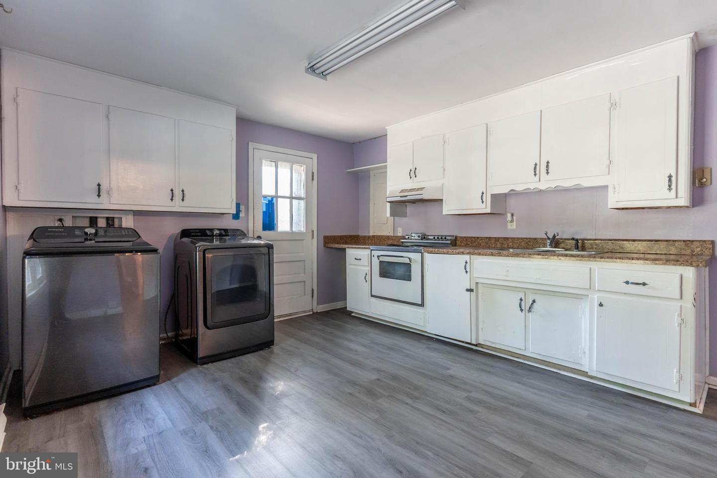 3408 W BROADWAY, HOPEWELL, Virginia 23860, 3 Bedrooms Bedrooms, ,2 BathroomsBathrooms,Residential,For sale,3408 W BROADWAY,VAHO2000084 MLS # VAHO2000084