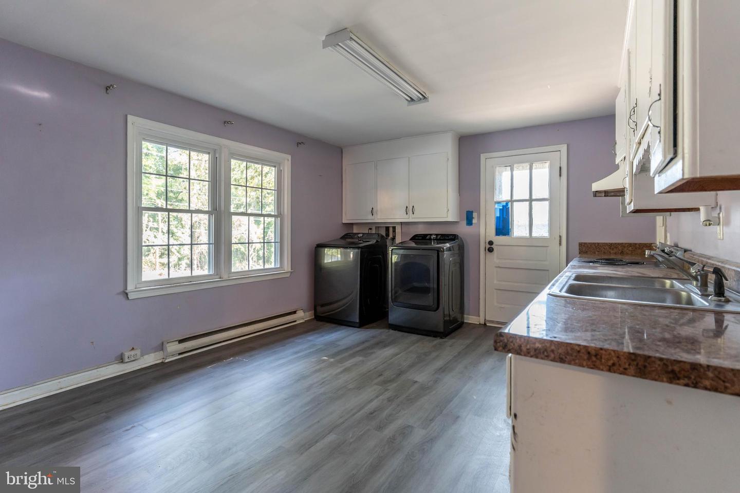 3408 W BROADWAY, HOPEWELL, Virginia 23860, 3 Bedrooms Bedrooms, ,2 BathroomsBathrooms,Residential,For sale,3408 W BROADWAY,VAHO2000084 MLS # VAHO2000084