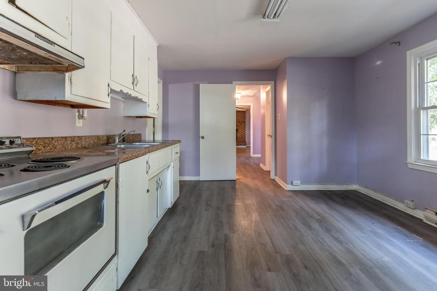3408 W BROADWAY, HOPEWELL, Virginia 23860, 3 Bedrooms Bedrooms, ,2 BathroomsBathrooms,Residential,For sale,3408 W BROADWAY,VAHO2000084 MLS # VAHO2000084