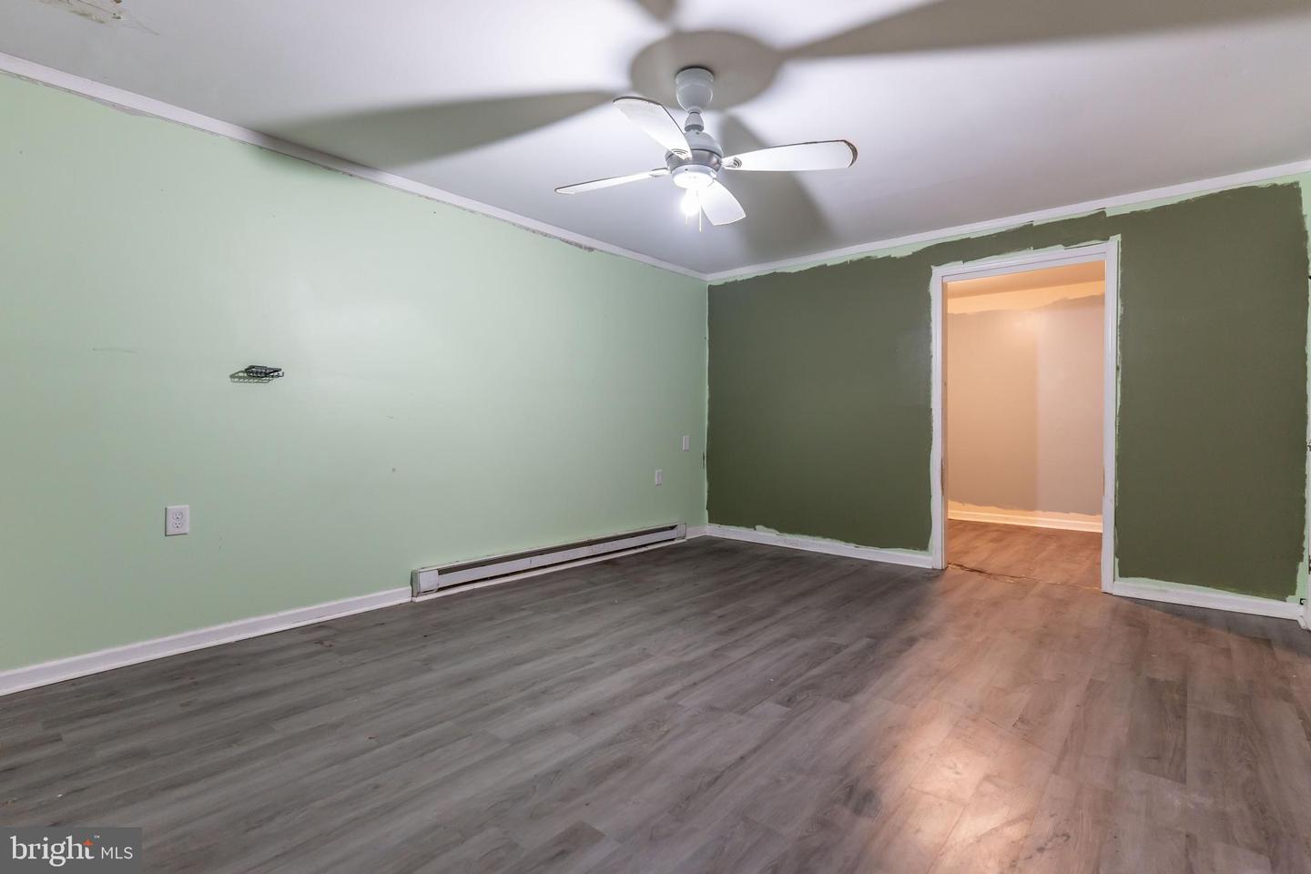 3408 W BROADWAY, HOPEWELL, Virginia 23860, 3 Bedrooms Bedrooms, ,2 BathroomsBathrooms,Residential,For sale,3408 W BROADWAY,VAHO2000084 MLS # VAHO2000084