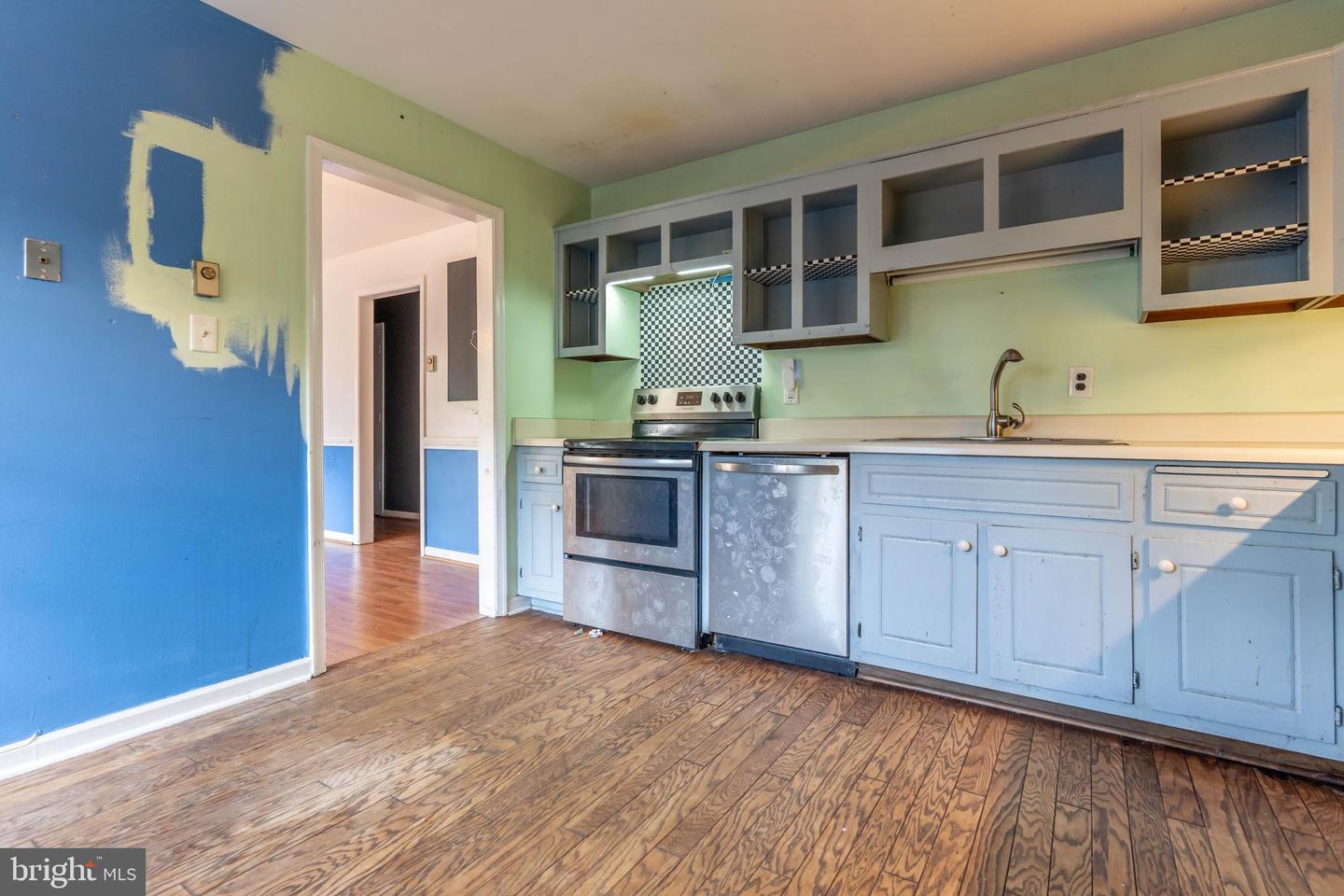 3408 W BROADWAY, HOPEWELL, Virginia 23860, 3 Bedrooms Bedrooms, ,2 BathroomsBathrooms,Residential,For sale,3408 W BROADWAY,VAHO2000084 MLS # VAHO2000084