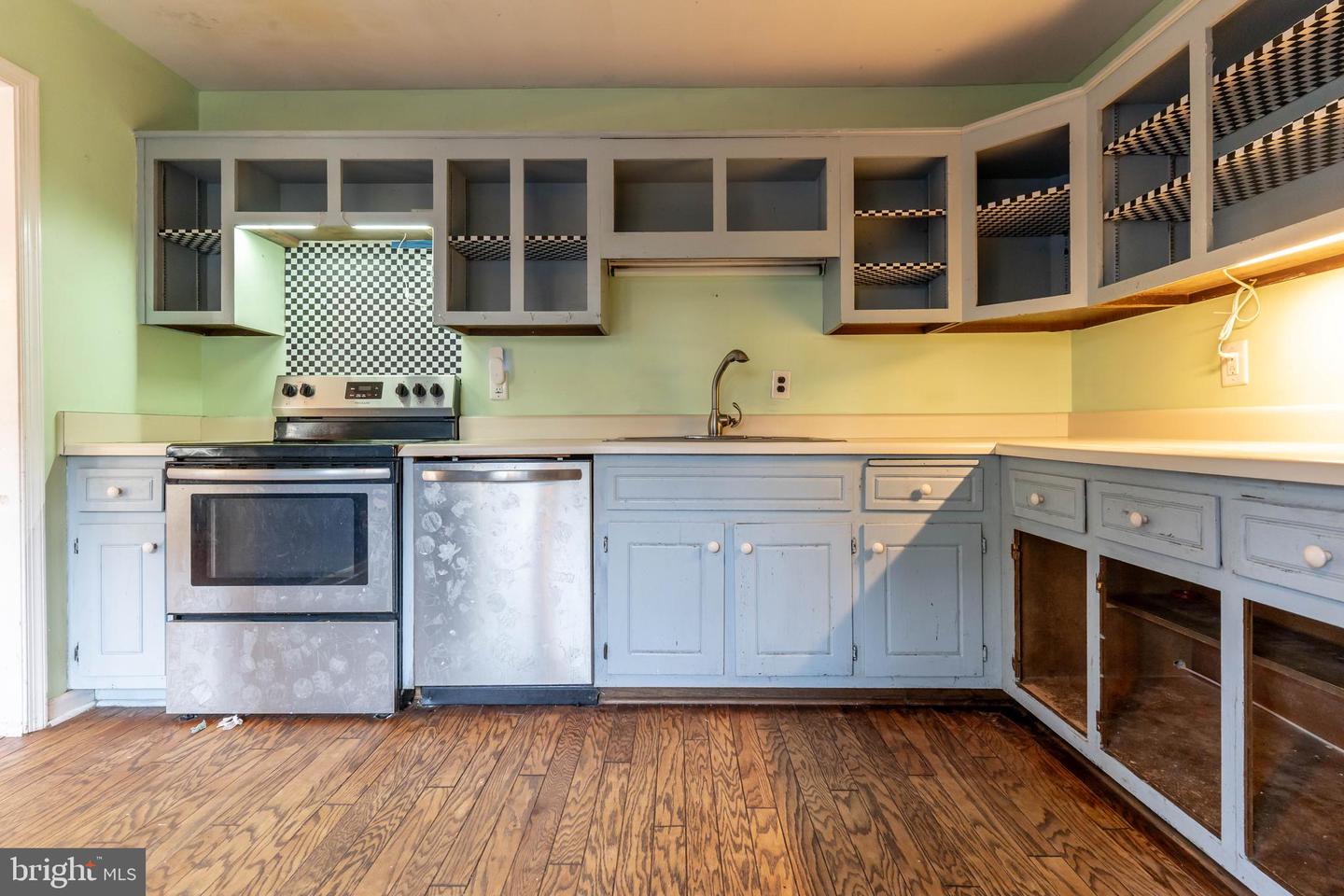 3408 W BROADWAY, HOPEWELL, Virginia 23860, 3 Bedrooms Bedrooms, ,2 BathroomsBathrooms,Residential,For sale,3408 W BROADWAY,VAHO2000084 MLS # VAHO2000084