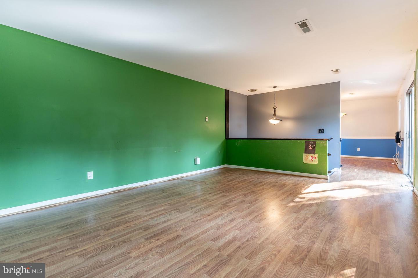 3408 W BROADWAY, HOPEWELL, Virginia 23860, 3 Bedrooms Bedrooms, ,2 BathroomsBathrooms,Residential,For sale,3408 W BROADWAY,VAHO2000084 MLS # VAHO2000084