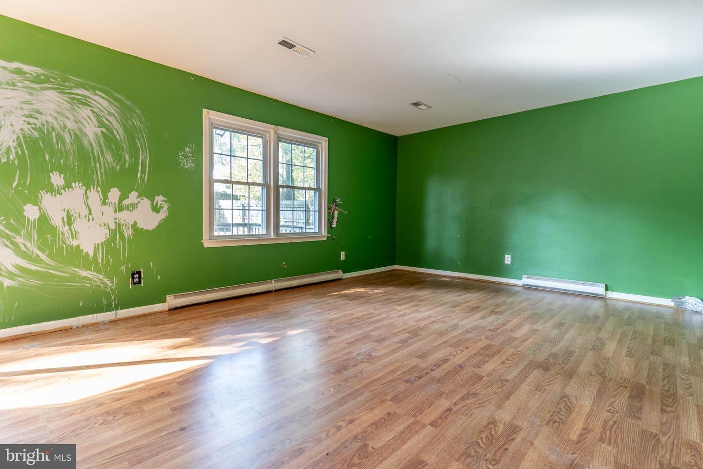 3408 W BROADWAY, HOPEWELL, Virginia 23860, 3 Bedrooms Bedrooms, ,2 BathroomsBathrooms,Residential,For sale,3408 W BROADWAY,VAHO2000084 MLS # VAHO2000084