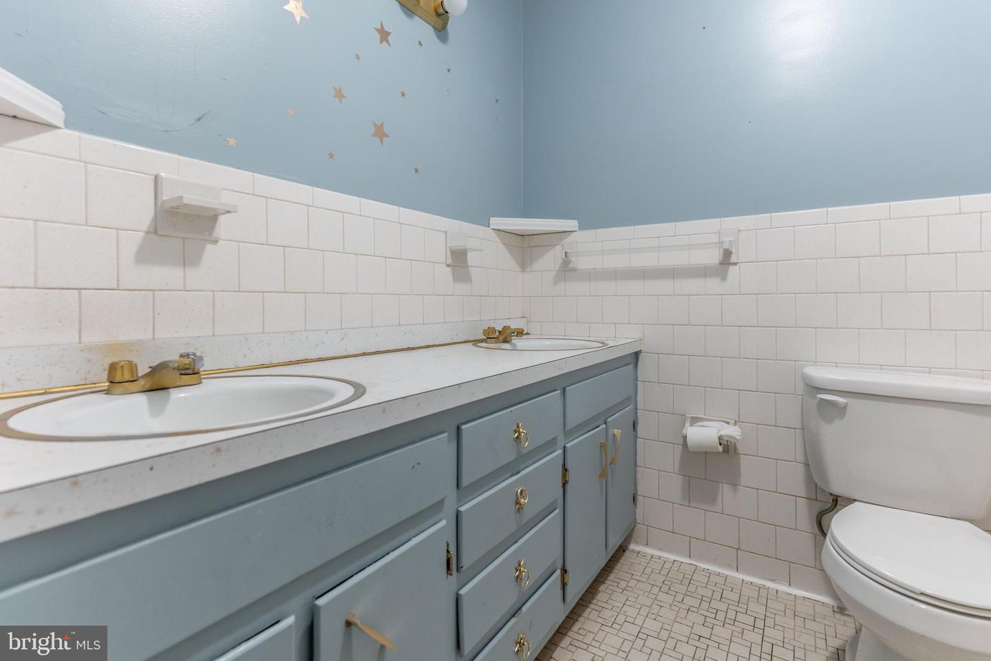 3408 W BROADWAY, HOPEWELL, Virginia 23860, 3 Bedrooms Bedrooms, ,2 BathroomsBathrooms,Residential,For sale,3408 W BROADWAY,VAHO2000084 MLS # VAHO2000084