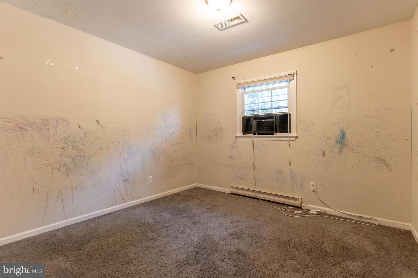 3408 W BROADWAY, HOPEWELL, Virginia 23860, 3 Bedrooms Bedrooms, ,2 BathroomsBathrooms,Residential,For sale,3408 W BROADWAY,VAHO2000084 MLS # VAHO2000084