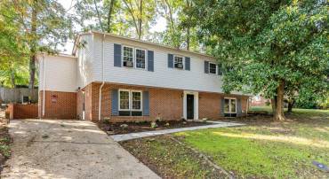 3408 W BROADWAY, HOPEWELL, Virginia 23860, 3 Bedrooms Bedrooms, ,2 BathroomsBathrooms,Residential,For sale,3408 W BROADWAY,VAHO2000084 MLS # VAHO2000084