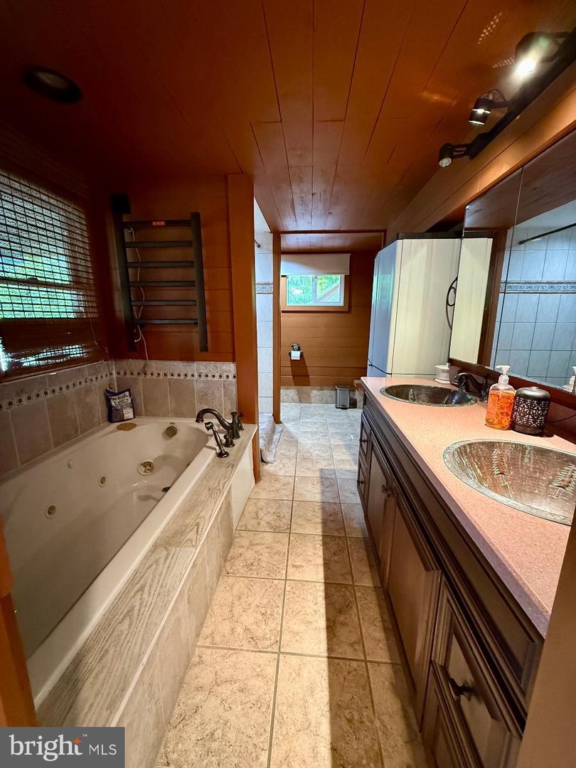 8389 HIGHVIEW ST, MANASSAS, Virginia 20112, 3 Bedrooms Bedrooms, ,2 BathroomsBathrooms,Residential,For sale,8389 HIGHVIEW ST,VAPW2104500 MLS # VAPW2104500