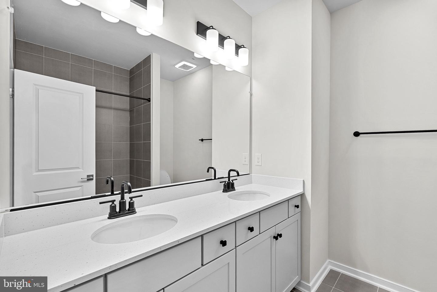 6235 FOLLY LN, ALEXANDRIA, Virginia 22315, 3 Bedrooms Bedrooms, ,3 BathroomsBathrooms,Residential,For sale,6235 FOLLY LN,VAFX2268596 MLS # VAFX2268596