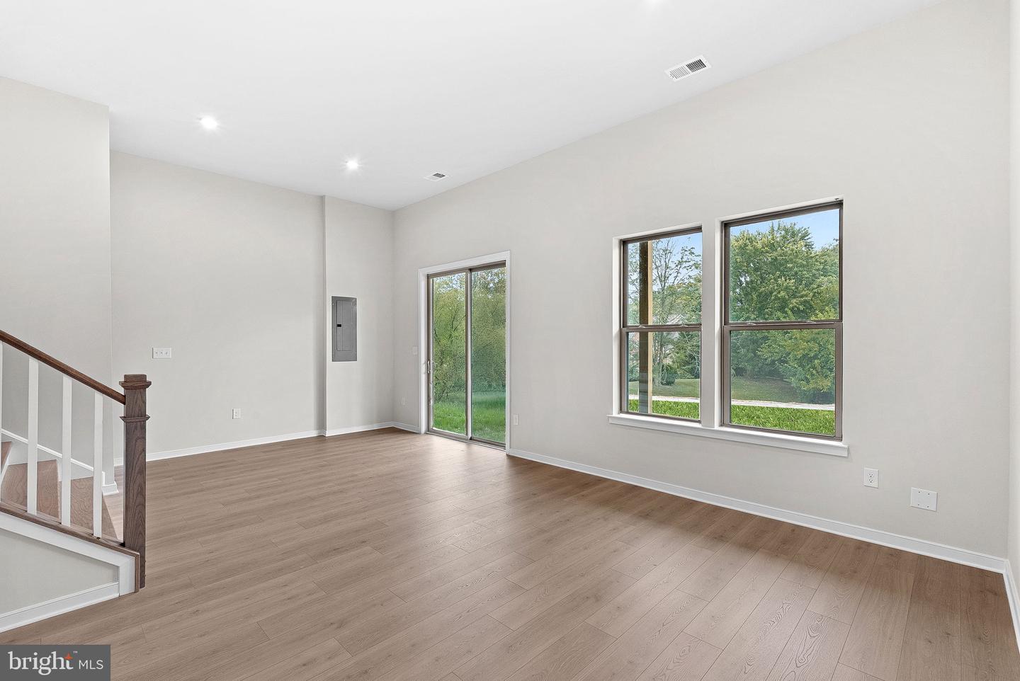 6235 FOLLY LN, ALEXANDRIA, Virginia 22315, 3 Bedrooms Bedrooms, ,3 BathroomsBathrooms,Residential,For sale,6235 FOLLY LN,VAFX2268596 MLS # VAFX2268596