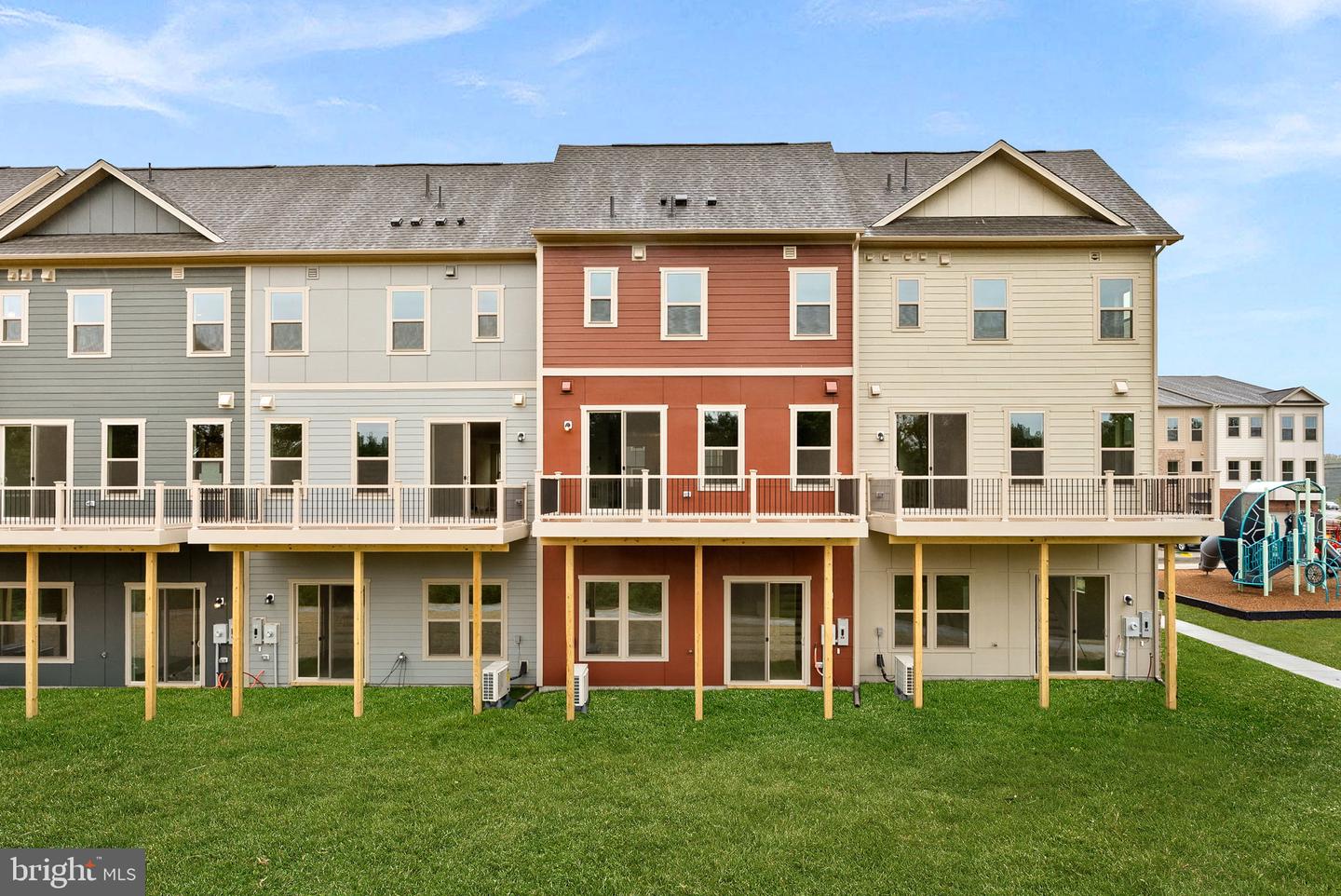 6235 FOLLY LN, ALEXANDRIA, Virginia 22315, 3 Bedrooms Bedrooms, ,3 BathroomsBathrooms,Residential,For sale,6235 FOLLY LN,VAFX2268596 MLS # VAFX2268596