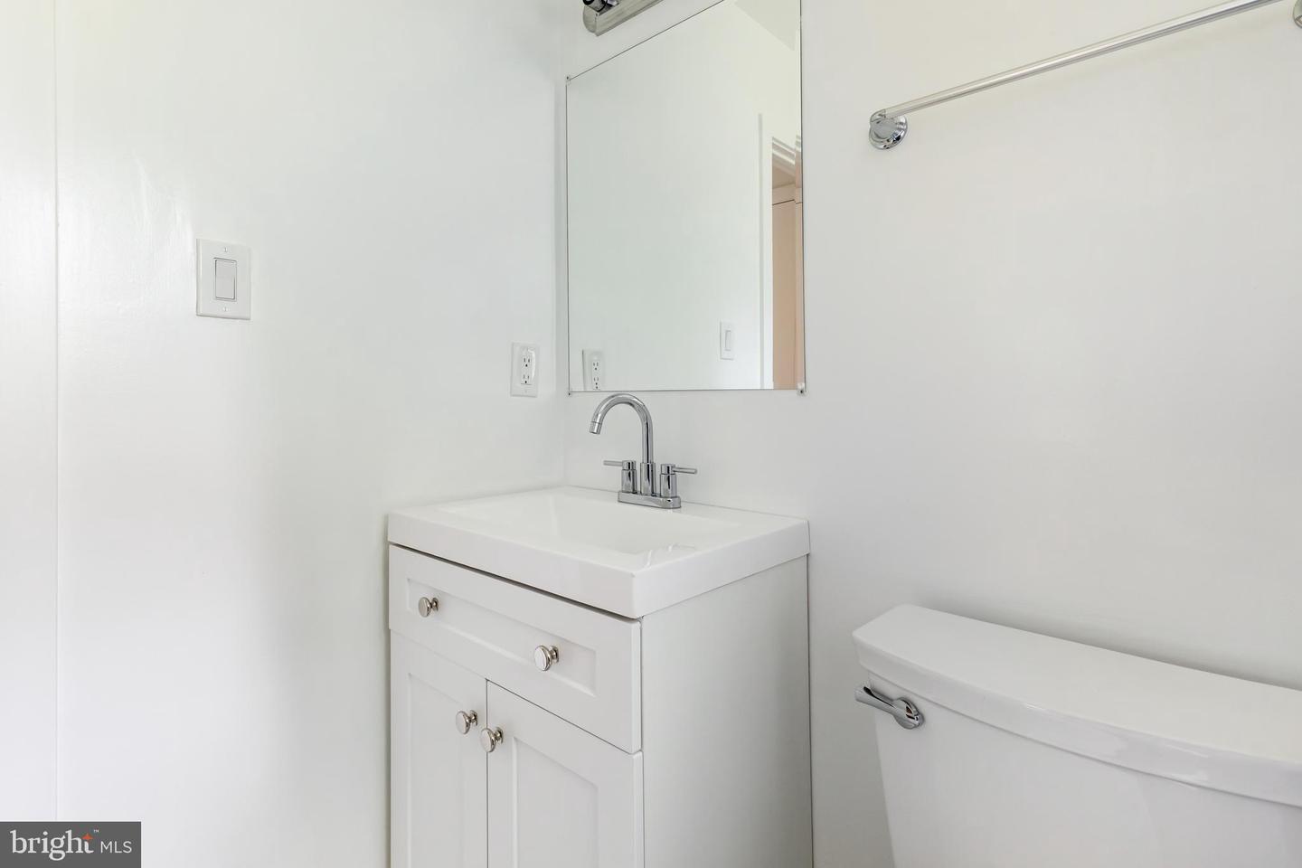 5604 HILLDALE DR, ALEXANDRIA, Virginia 22310, 3 Bedrooms Bedrooms, ,2 BathroomsBathrooms,Residential,For sale,5604 HILLDALE DR,VAFX2268598 MLS # VAFX2268598
