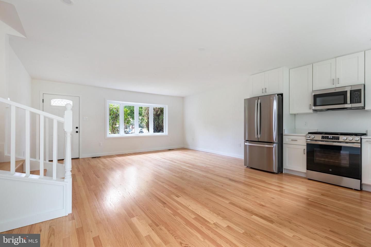 5604 HILLDALE DR, ALEXANDRIA, Virginia 22310, 3 Bedrooms Bedrooms, ,2 BathroomsBathrooms,Residential,For sale,5604 HILLDALE DR,VAFX2268598 MLS # VAFX2268598