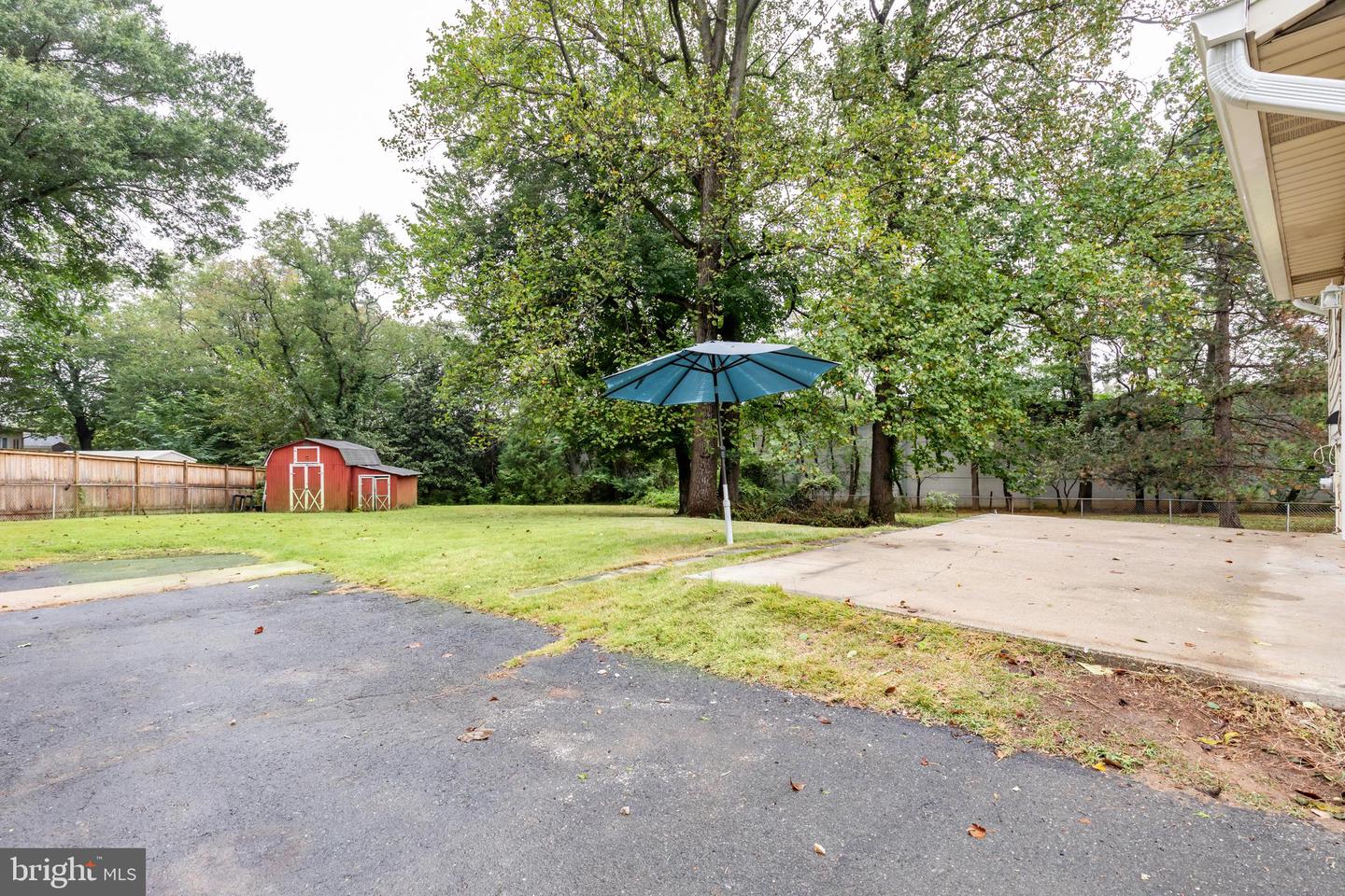 5604 HILLDALE DR, ALEXANDRIA, Virginia 22310, 3 Bedrooms Bedrooms, ,2 BathroomsBathrooms,Residential,For sale,5604 HILLDALE DR,VAFX2268598 MLS # VAFX2268598