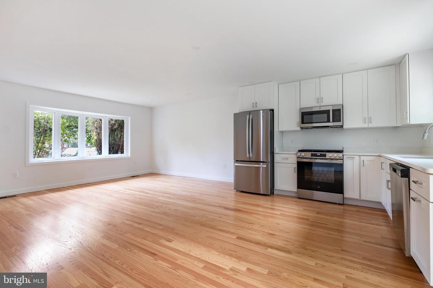 5604 HILLDALE DR, ALEXANDRIA, Virginia 22310, 3 Bedrooms Bedrooms, ,2 BathroomsBathrooms,Residential,For sale,5604 HILLDALE DR,VAFX2268598 MLS # VAFX2268598