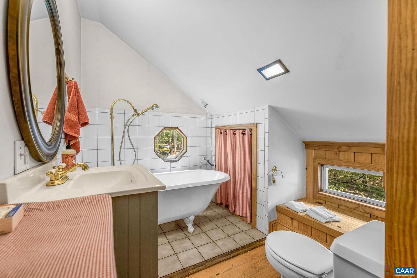 7279 ESMONT RD, ESMONT, Virginia 22937, 6 Bedrooms Bedrooms, ,5 BathroomsBathrooms,Residential,For sale,7279 ESMONT RD,669217 MLS # 669217