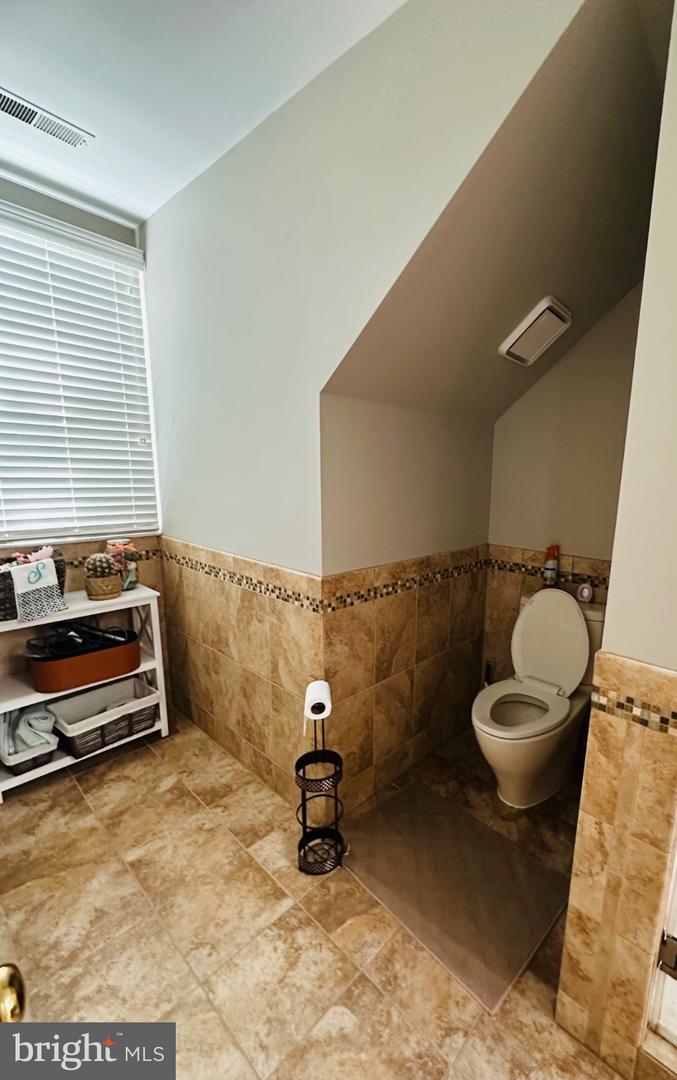 30 BRIDGEPORT CIR, STAFFORD, Virginia 22554, 4 Bedrooms Bedrooms, 19 Rooms Rooms,3 BathroomsBathrooms,Residential,For sale,30 BRIDGEPORT CIR,VAST2042824 MLS # VAST2042824