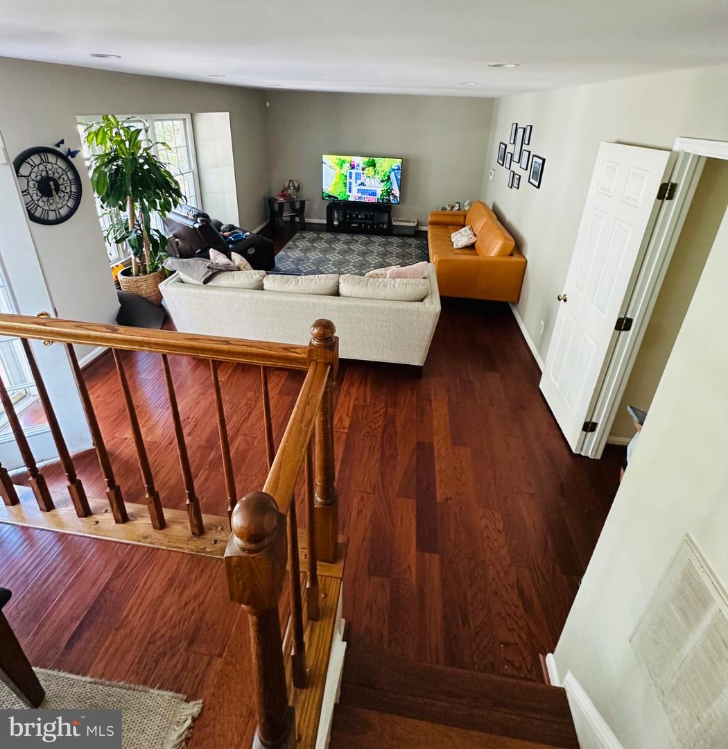 30 BRIDGEPORT CIR, STAFFORD, Virginia 22554, 4 Bedrooms Bedrooms, 19 Rooms Rooms,3 BathroomsBathrooms,Residential,For sale,30 BRIDGEPORT CIR,VAST2042824 MLS # VAST2042824