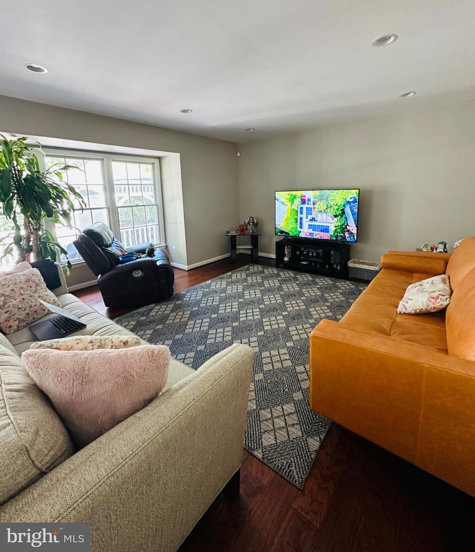 30 BRIDGEPORT CIR, STAFFORD, Virginia 22554, 4 Bedrooms Bedrooms, 19 Rooms Rooms,3 BathroomsBathrooms,Residential,For sale,30 BRIDGEPORT CIR,VAST2042824 MLS # VAST2042824