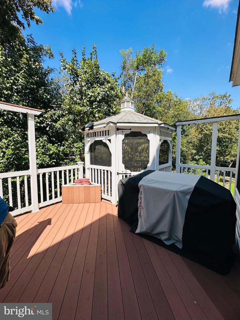 30 BRIDGEPORT CIR, STAFFORD, Virginia 22554, 4 Bedrooms Bedrooms, 19 Rooms Rooms,3 BathroomsBathrooms,Residential,For sale,30 BRIDGEPORT CIR,VAST2042824 MLS # VAST2042824