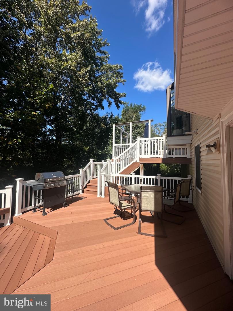 30 BRIDGEPORT CIR, STAFFORD, Virginia 22554, 4 Bedrooms Bedrooms, 19 Rooms Rooms,3 BathroomsBathrooms,Residential,For sale,30 BRIDGEPORT CIR,VAST2042824 MLS # VAST2042824