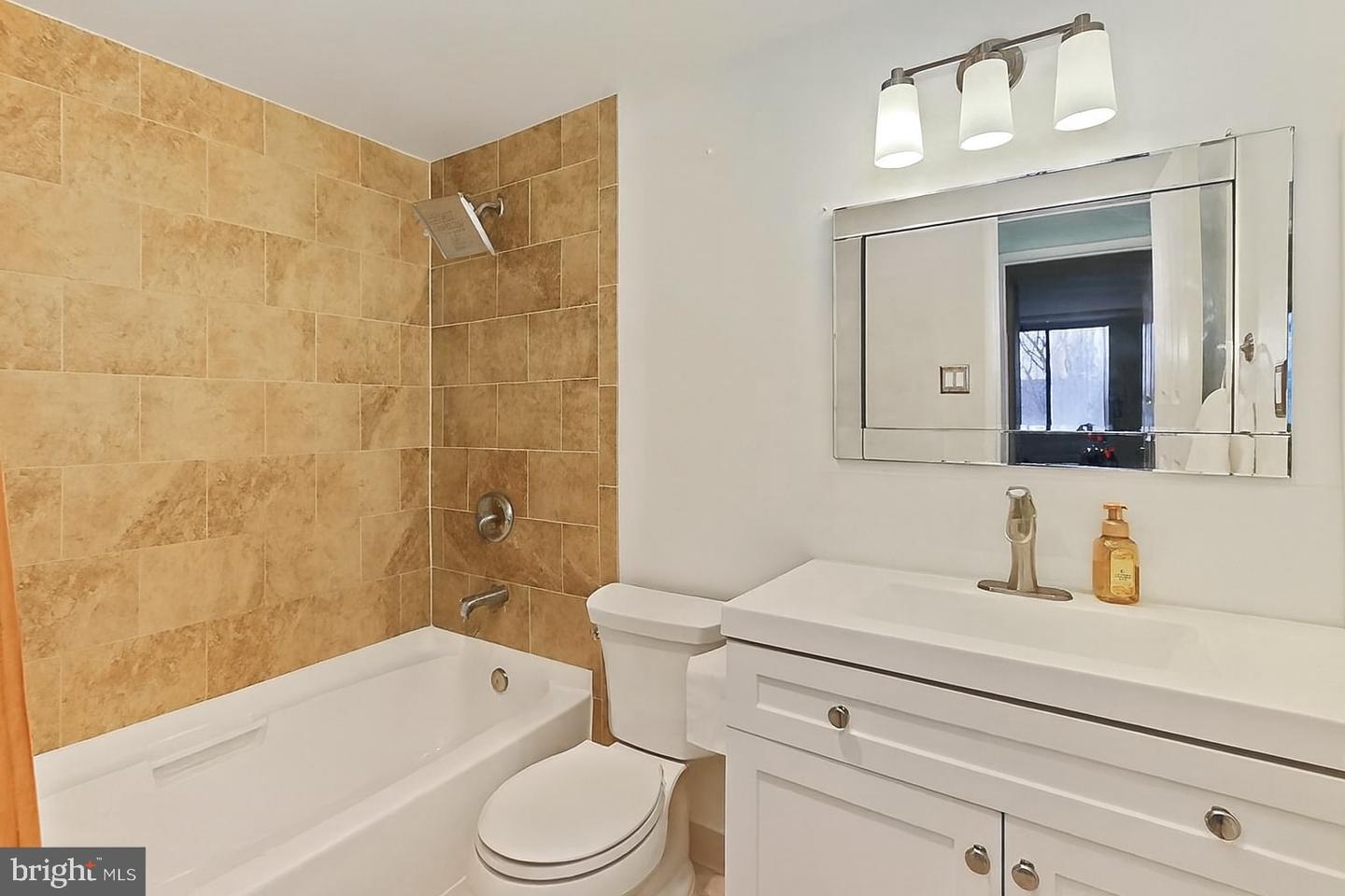 6301 STEVENSON AVE #914, ALEXANDRIA, Virginia 22304, 1 Bedroom Bedrooms, ,1 BathroomBathrooms,Residential,For sale,6301 STEVENSON AVE #914,VAAX2050044 MLS # VAAX2050044