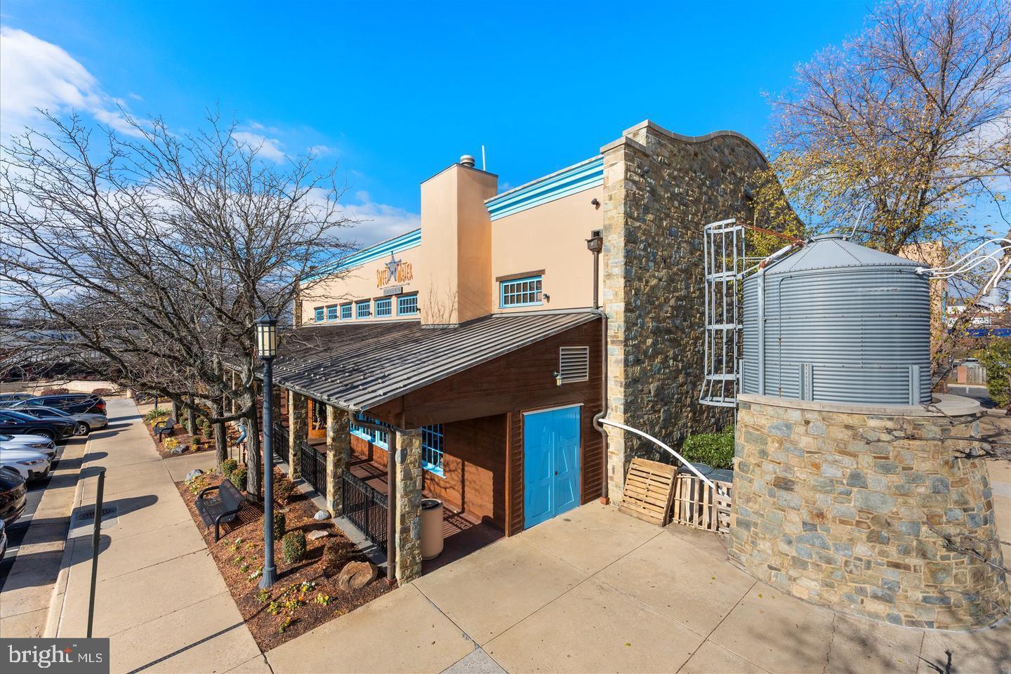 7613 LEE HWY #302, FALLS CHURCH, Virginia 22042, 2 Bedrooms Bedrooms, ,1 BathroomBathrooms,Residential,For sale,7613 LEE HWY #302,VAFX2268582 MLS # VAFX2268582 7613 LEE HWY #302, FALLS CHURCH, Virginia 22042, 2 Bedrooms Bedrooms, ,1 BathroomBathrooms,Residential,For sale,7613 LEE HWY #302,VAFX2268582 MLS # VAFX2268582