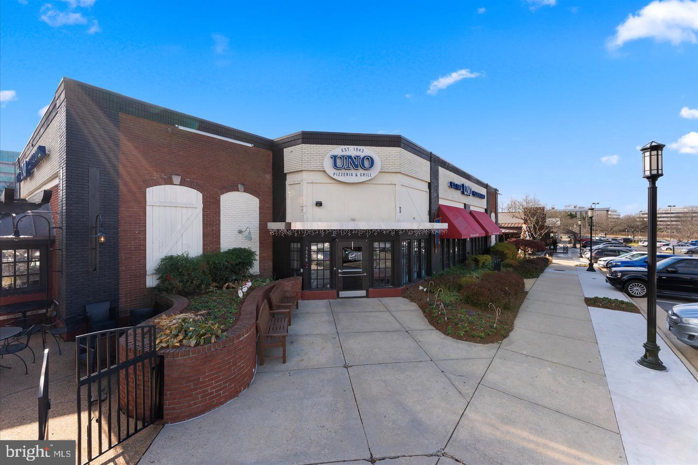 7613 LEE HWY #302, FALLS CHURCH, Virginia 22042, 2 Bedrooms Bedrooms, ,1 BathroomBathrooms,Residential,For sale,7613 LEE HWY #302,VAFX2268582 MLS # VAFX2268582 7613 LEE HWY #302, FALLS CHURCH, Virginia 22042, 2 Bedrooms Bedrooms, ,1 BathroomBathrooms,Residential,For sale,7613 LEE HWY #302,VAFX2268582 MLS # VAFX2268582
