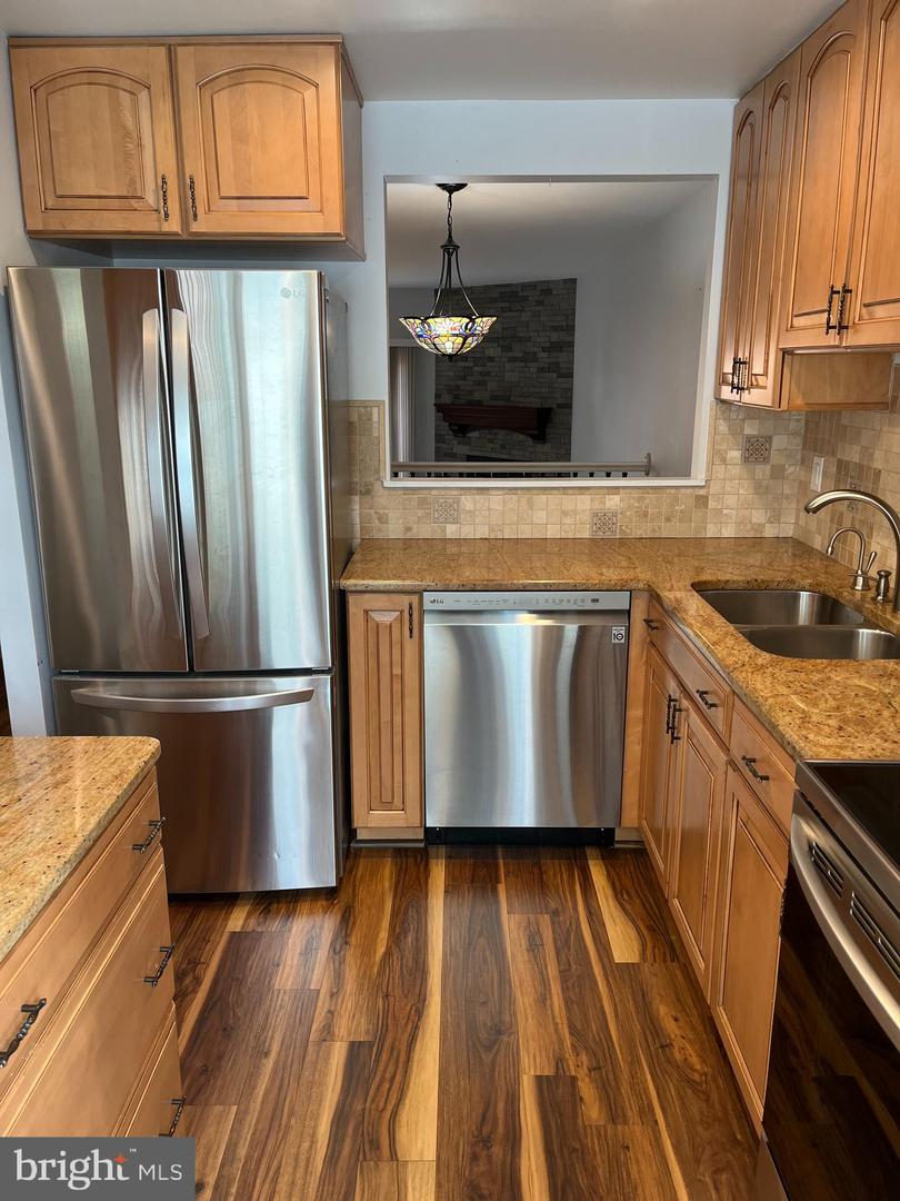 5905 SAINT GILES WAY, ALEXANDRIA, Virginia 22315, 3 Bedrooms Bedrooms, ,2 BathroomsBathrooms,Residential,For sale,5905 SAINT GILES WAY,VAFX2268640 MLS # VAFX2268640